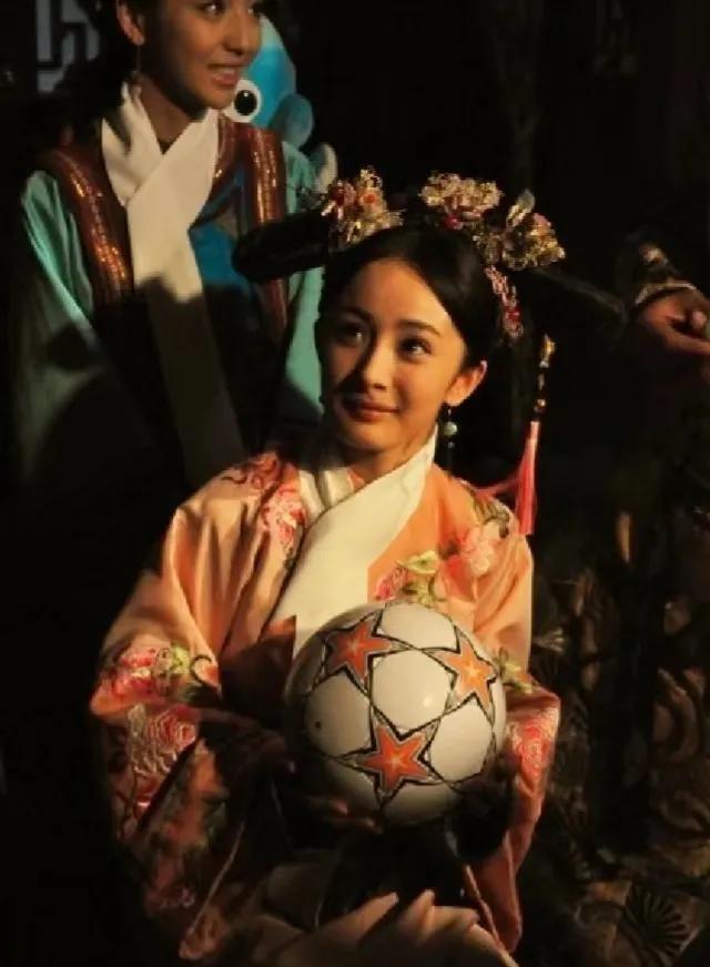 杨幂这张照片真的好灵动啊，怪不得能成为顶流。#杨幂#