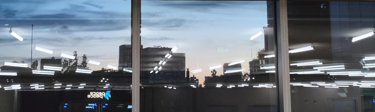 昨天被普及到的事:
1，45年8月15只是宣布投tou降xiang，9月2号签字