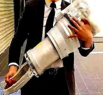 比亚迪出了个刀片电池，

友商立马就跟进抄了，交作业了！

比亚迪又出了