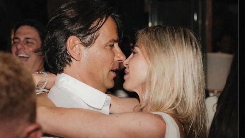 世俱杯最大黑马！49岁因扎吉封神：2次进欧冠决赛，俘获美娇妻