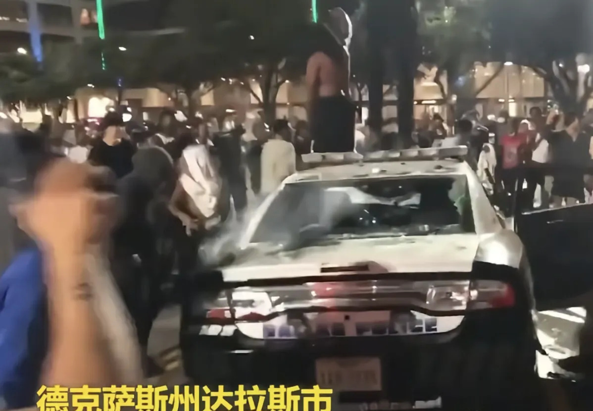 德州不装了，美国要散伙？











一场惊天动地的风暴正在美国酝酿！