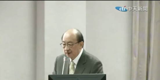 柯建铭叫嚣：韩国瑜无法无天

民进党团总召柯建铭今天（2日）在立院叫嚣，“韩国瑜