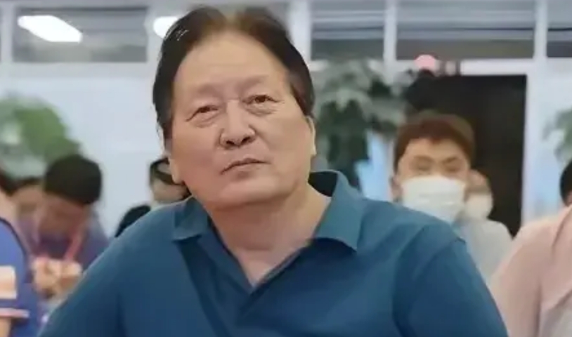 国足选帅组可千万别再出来啦
1、每到国足选帅时，几个资深再资深的元老们就又会冒出