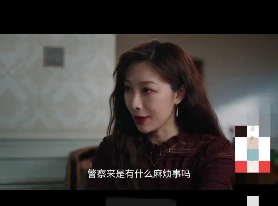如果小姐姐的瑜伽馆是正常营业，那跟剧情就不搭了。小姐姐会不会利用开瑜伽馆，物色他