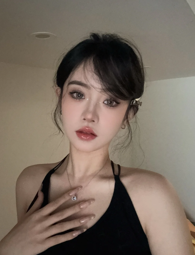 谢谢你在世界的角落找到我，
祝我们，一直是我们。