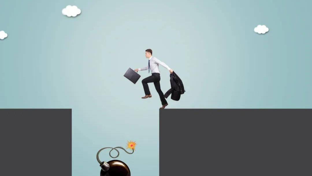 比特币跌破92000美元，一年的涨幅跌没了