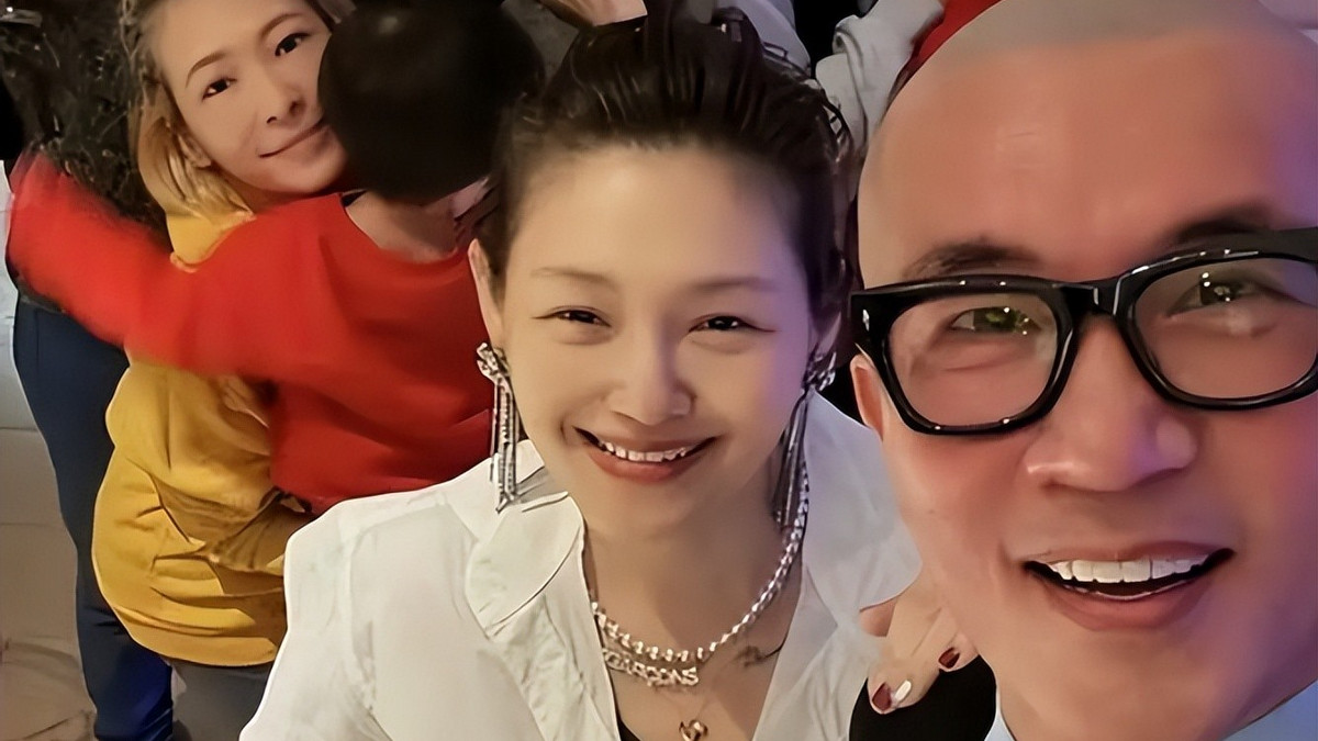 S妈再度深夜发文博同情，可惜的是，这次没人为她的情感买单