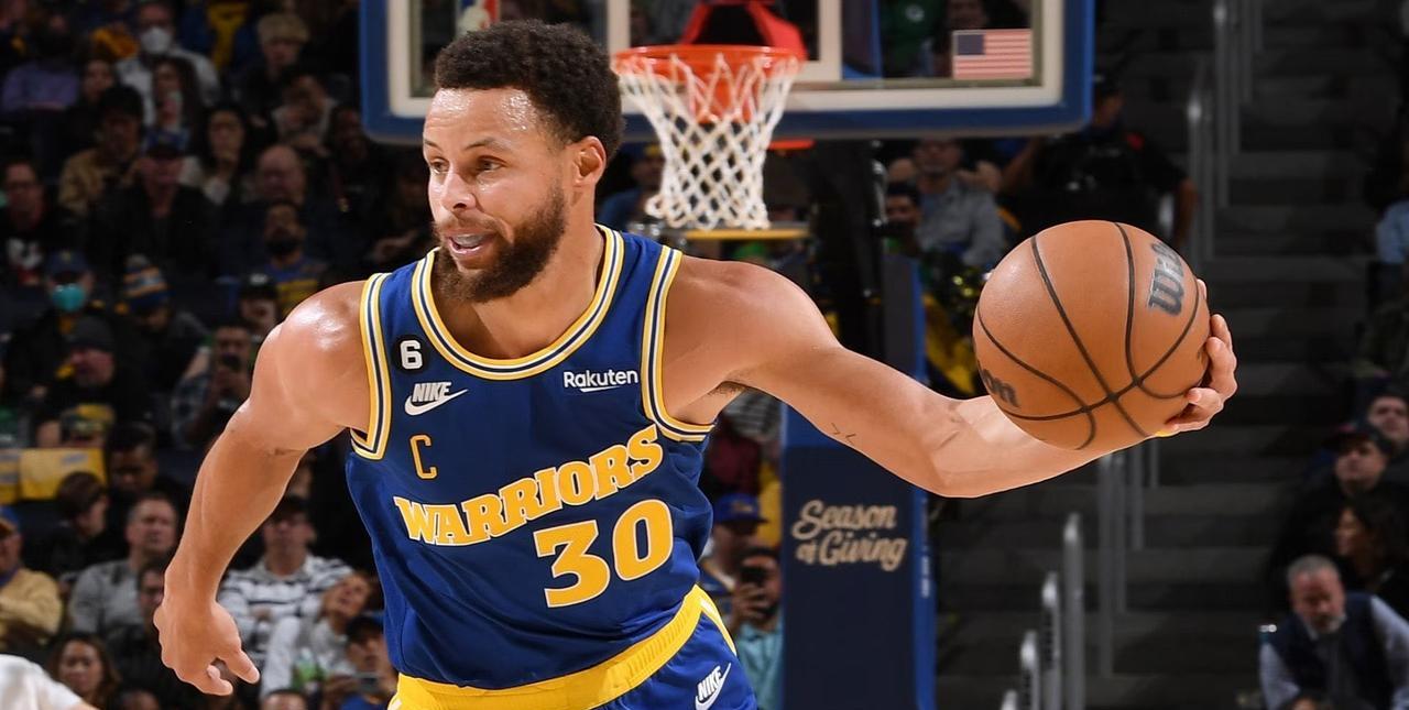 对阵丹佛掘金队得到 42 分
在波特兰得到 35 分
在圣安东尼奥得到 46 分