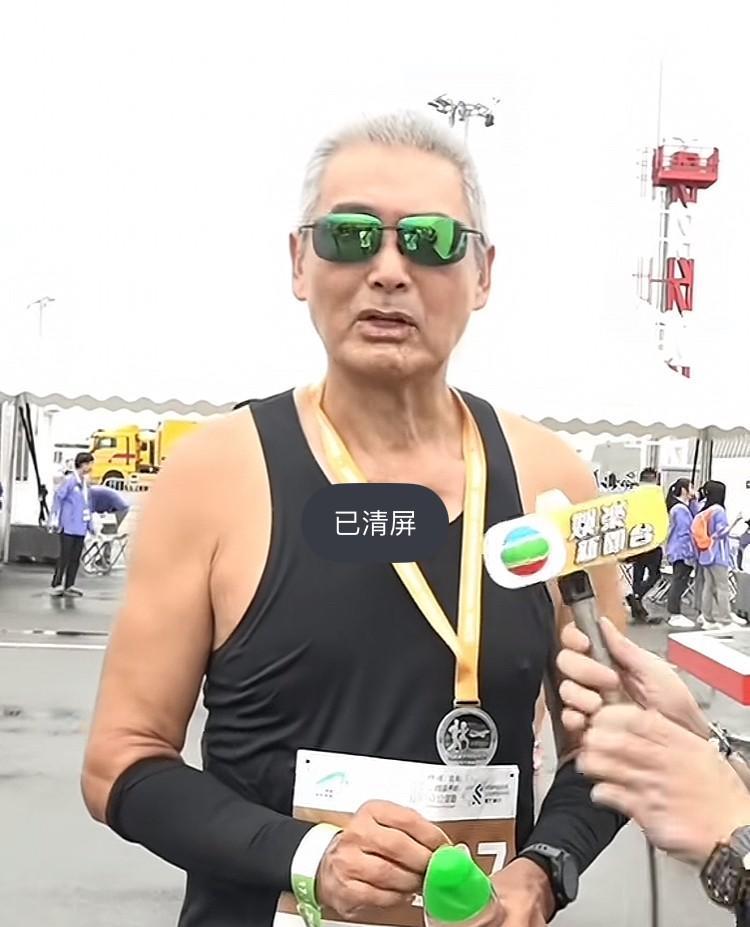 有氧运动和无氧运动哪个会更显年轻？
周润发和吕良伟的状态告诉你！
周润发，70岁