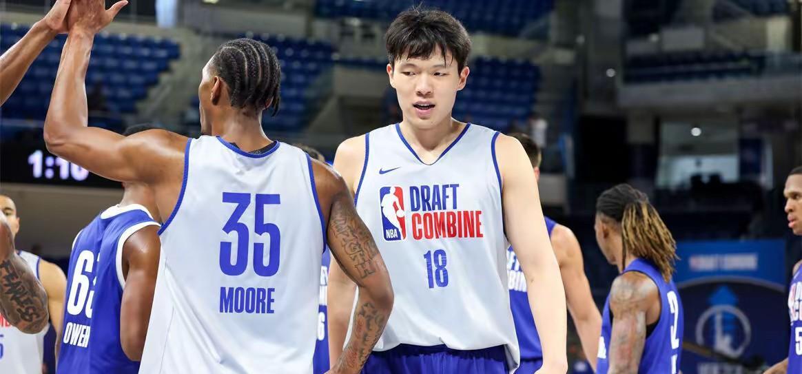 青岛男篮的杨瀚森在NBA选秀中期待于第39顺位被猛龙队选中，他是一位一轮秀。到目