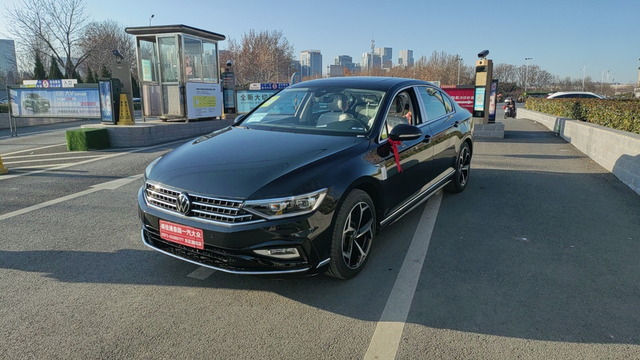 4儿子店套路太深了
价格真的得多问几家
同一天3个人都是330豪华