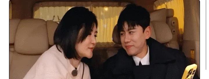 谢娜一句“这歌你唱不上去”

张杰当场笑到破音

这不是剧本，是结婚12