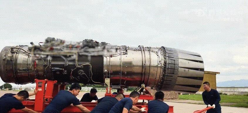 军事美图赏WS-10发动机后期量产型首次被军号公开！！！（虽然还是打了码）
这消