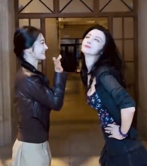 张萌周洁琼你俩好会整活啊，不愧是你们，好想说张萌周洁琼的好默契啊，这默契度简直了
