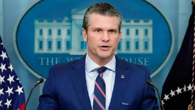 别再笑话印度了，美国更丢人，美媒爆料：胡塞差点击落F-35战机