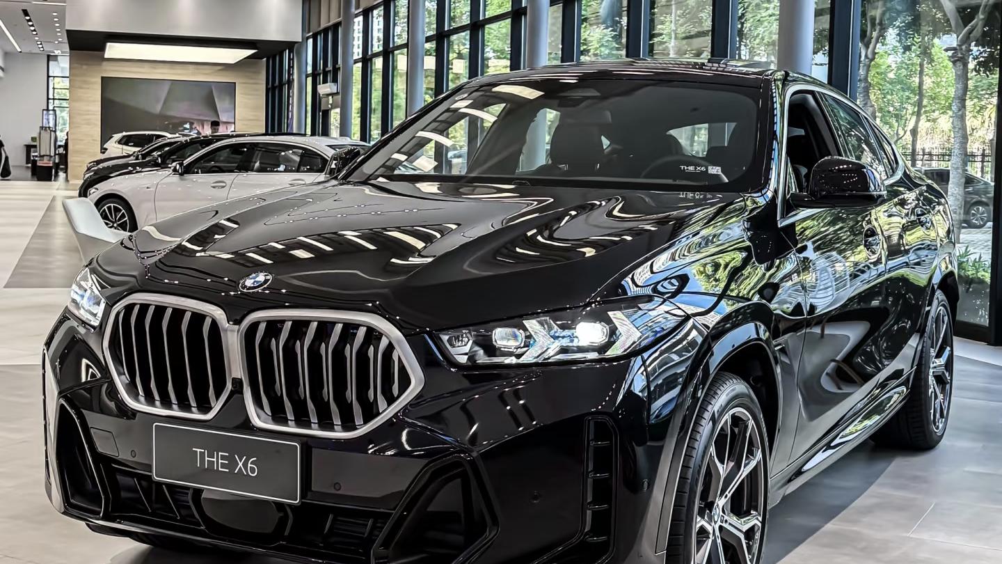 跑高速才明白: 油车和电车的差距，不止是钱