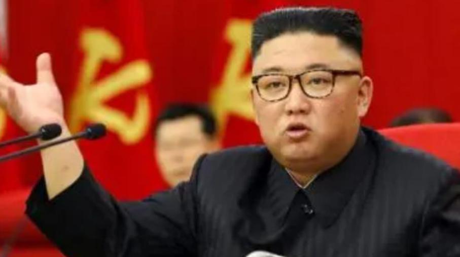 金正恩这步棋走得够狠！当着全世界的面给普京送上“无条件支持”，还直接派兵1100