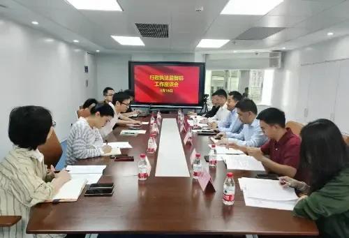 今天又去环保局接受批评了。
原因是有些租户在收集废机油上不够安全，造成很多废机油