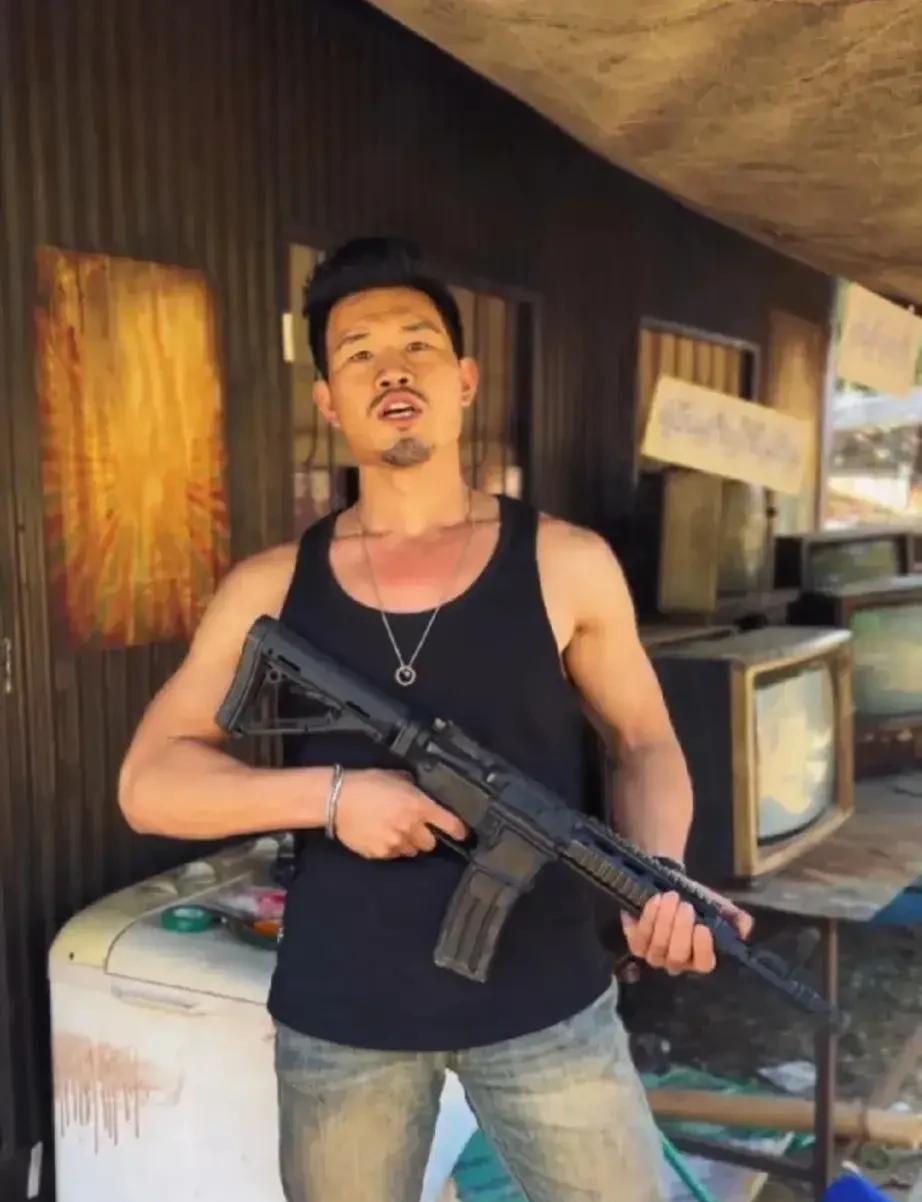 发现演员谢孟伟出事后，无论是网红圈还是演艺圈，竟然没有替他说句公道话的，基本上都