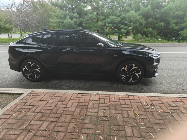 混动突然不混了
混动刚三千多公里，突然发动机不停机，电不参与了。混动不混了，成油