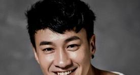 “霸总”何润东：从被欺少年到人生赢家，情路也有意难平？
家人们呐，今天咱可得好好
