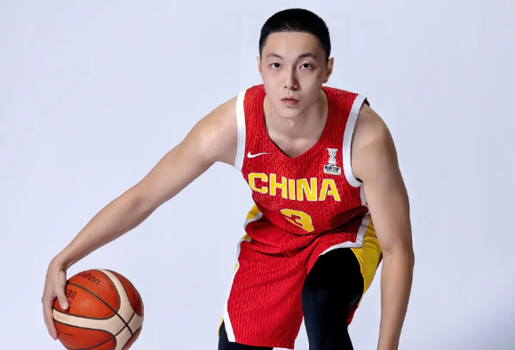 人性还真是得寸进尺啊。中国男篮一分惜败澳大利亚队，还是有些人在那窃窃私语，认为胡