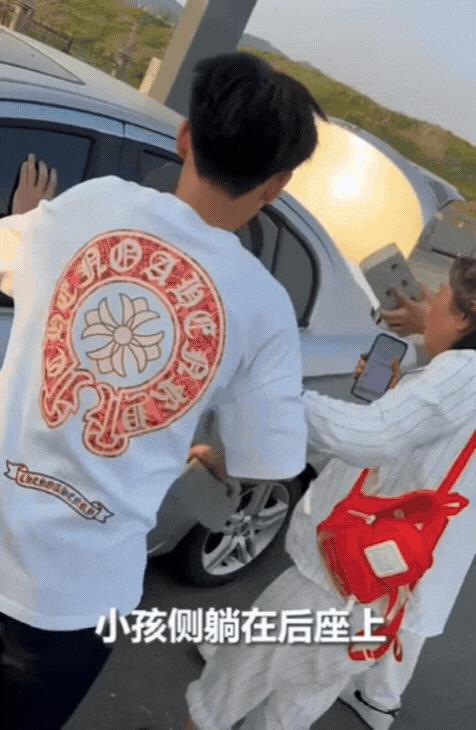 火到人民日报了！山东日照，三个男孩中考结束，回家途中，竟然在一辆车内发现个女童，