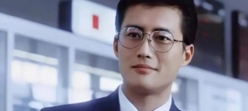 高曙光与江珊因戏生情，婚后诞下女儿高亦心，却因生活理念分歧于2003年和平离婚。