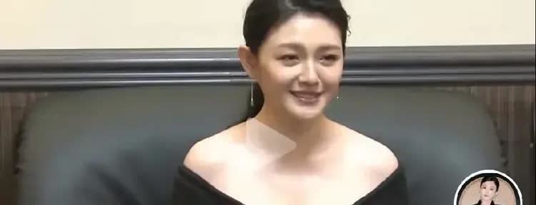 笑晕了，她谈及卤蛋，啥都敢说。

她之所以抬高现任，还是为了渲染真爱，给自己