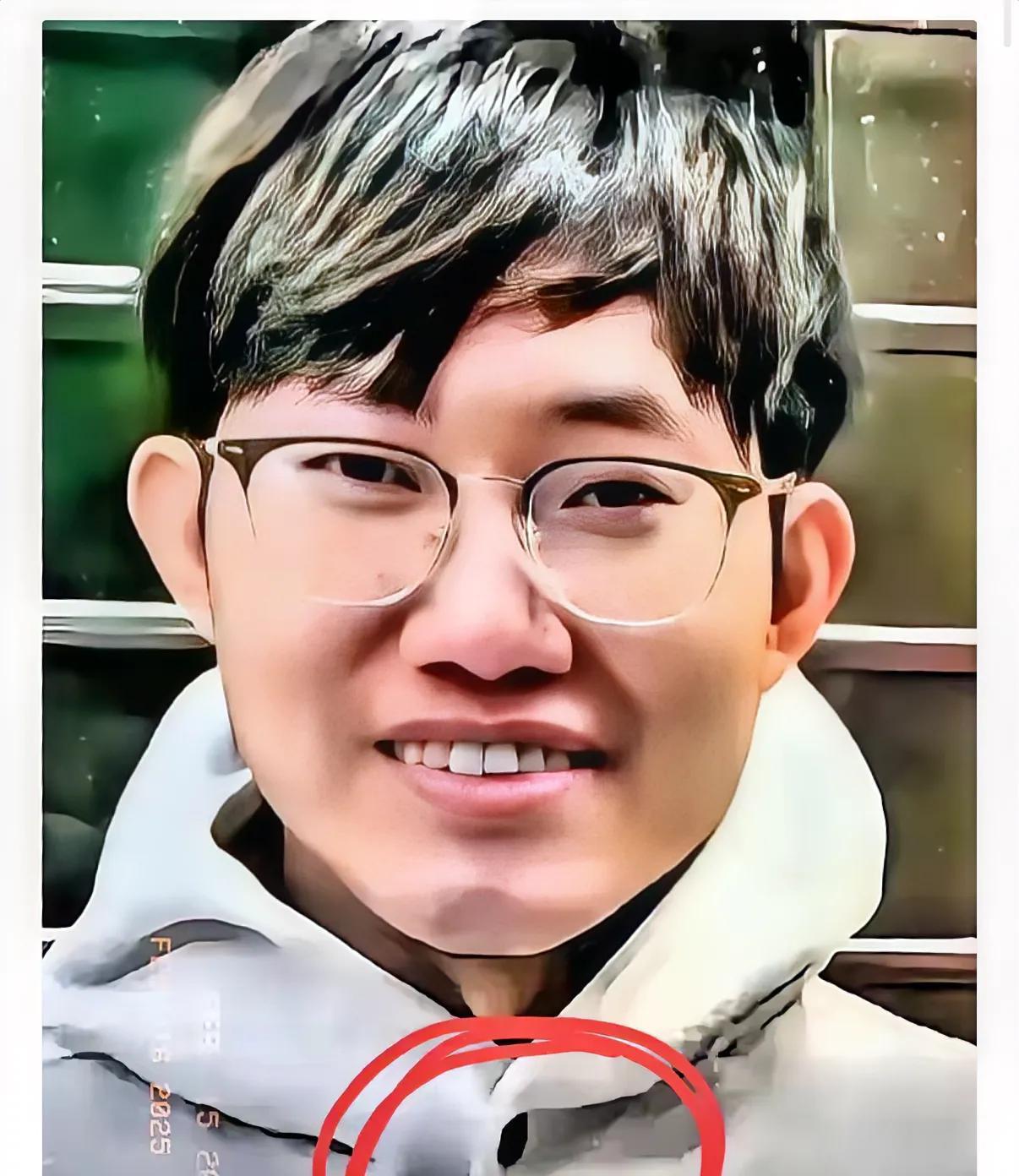 梁文锋谈判不让步，绝不被制裁，实验室更不可能让进。
他立即升级实验室的所有设备，