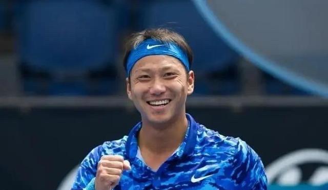 #万能生活指南#
M15六安希望赛半决赛战罢！老将柏衍和崔杰分别击败对手会师决赛