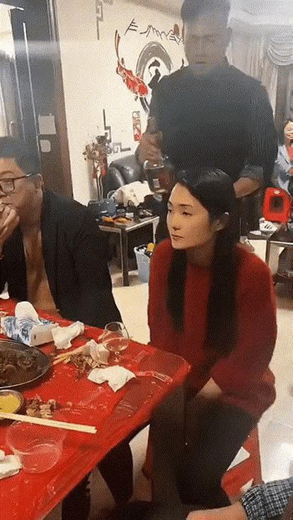 女士要么不喝，
要么就是海量。