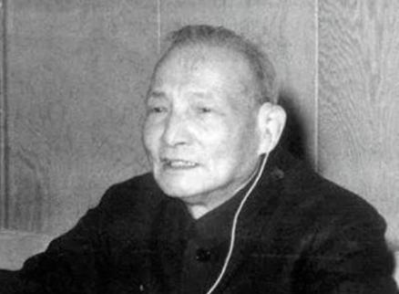 1979年，有人建议保留汪东兴的职位，但是陈云认为，即使他继续担任，全国上下也不