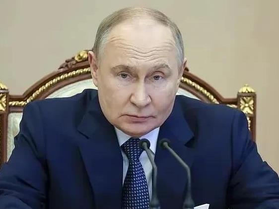 美国出手了！
俄罗斯会不会出手？
美国出手相助以色列打击伊朗，已成板上钉钉的事！