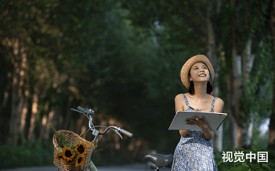 他亲手将我送去和亲后，想立我为后