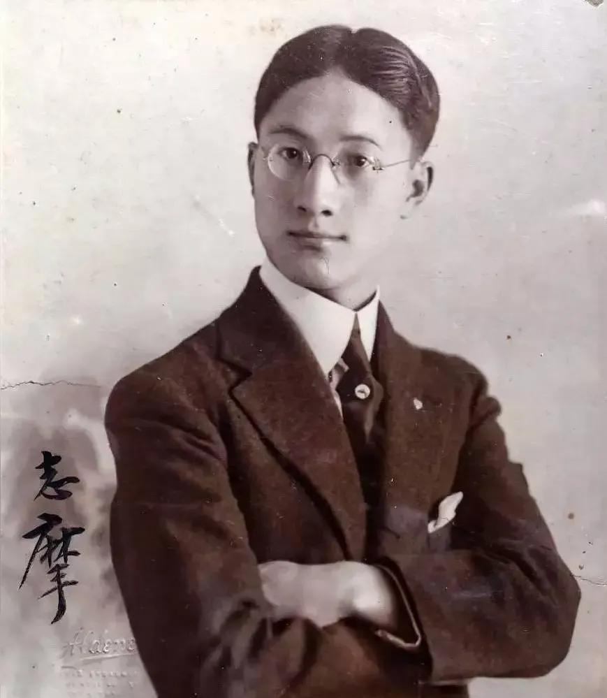 真正的自由主义者反而是最讲规矩的，他们维护法治、遵守诺言，同时又追求个性解放，倡
