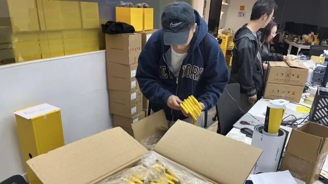 即时零售行业热榜：《即时零售行业发展报告（2025）》发布；Q3美团亏损，阿里盈利大幅下滑.....