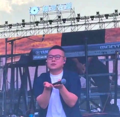 重磅消息！
北京德云社著名相声演员岳云鹏，于2025年7月26、27日两天，在首