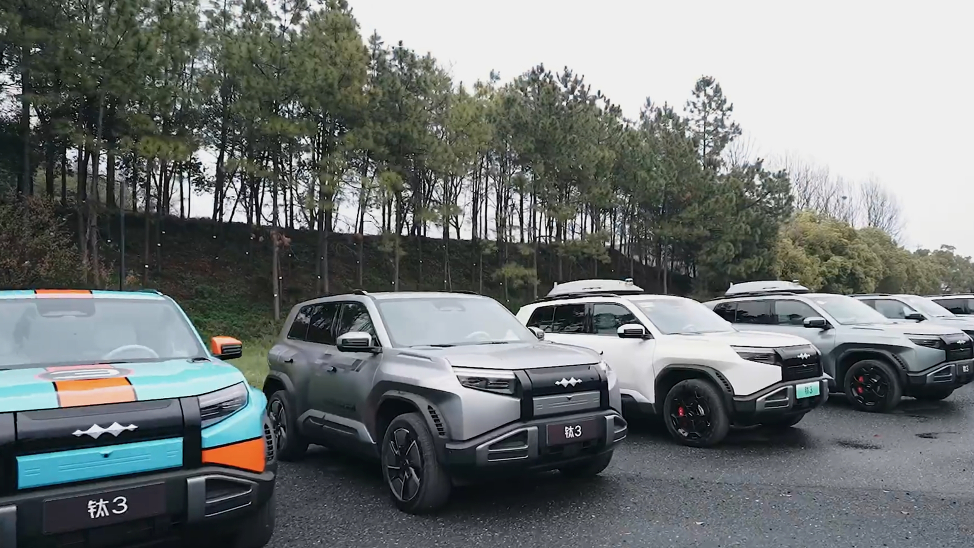 面对方程豹 钛3，豹5车主这样说。