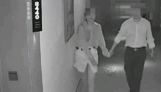 未婚妈妈豪赌亲子鉴定，谁来为这出闹剧埋单？