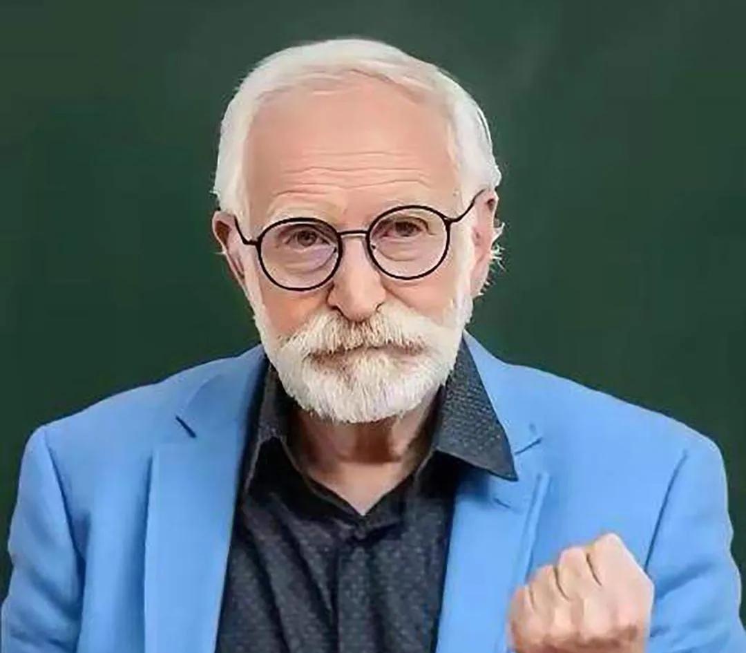 哈佛大学教授查普曼说：“美国永远也无法打败中国，中国之所以不可战胜，是因为中国人