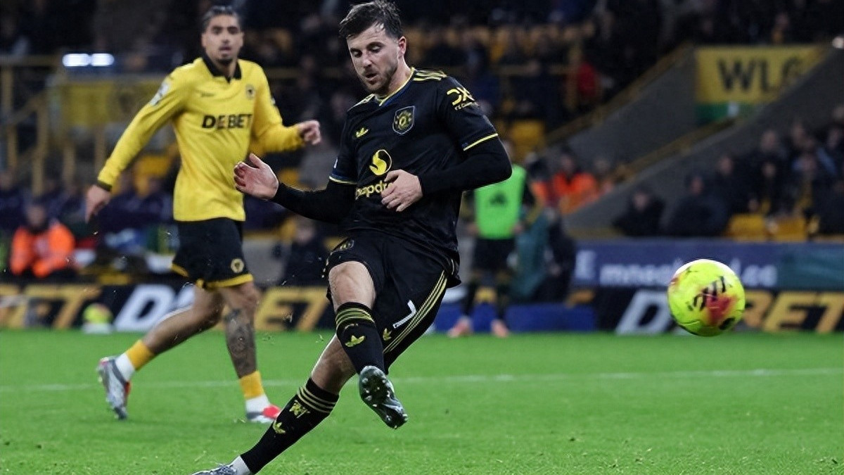 曼联大破狼穴表扬芒特，27次射门阿莫里姆麾下最多次