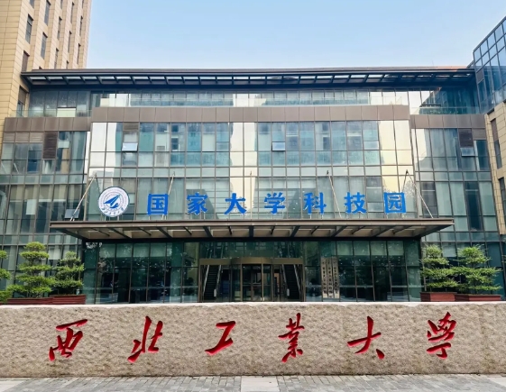 亲戚的孩子高考模考630–650分左右。
她问我，今年的志愿填报想在厦门大学、西