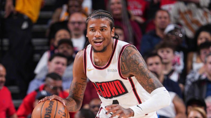 火箭118-106大胜马刺，阿门爆发成关键？