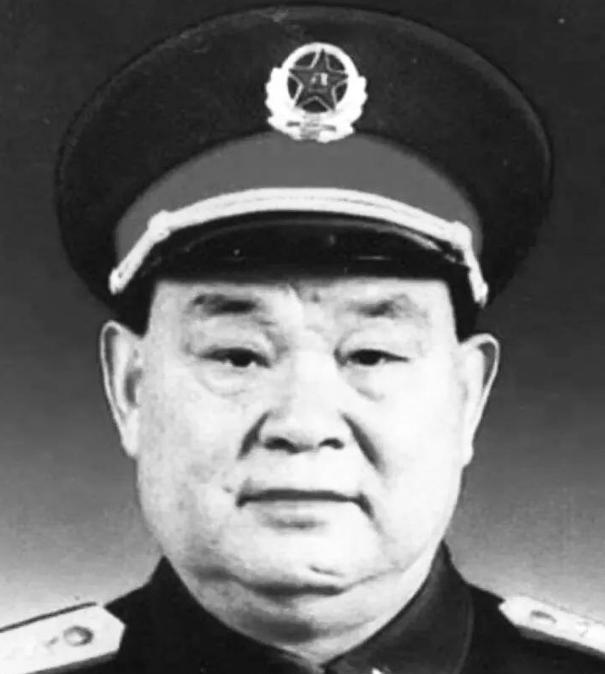 1992年3月，成都军区司令张太恒到北京开会，这时中央军委秘书长杨白冰告诉张太恒