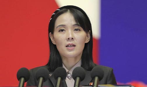 中国果然没看错朝鲜，48小时内金正恩妹妹2次通告全球，美韩再败。金正恩果然没有食
