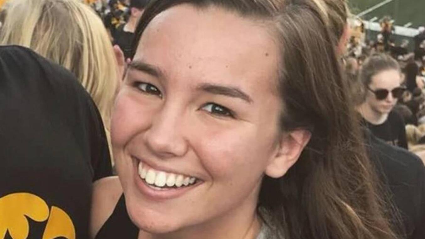 美国20岁女孩夜跑时失踪，一男子声称车里发现她尸体后将其扔田里