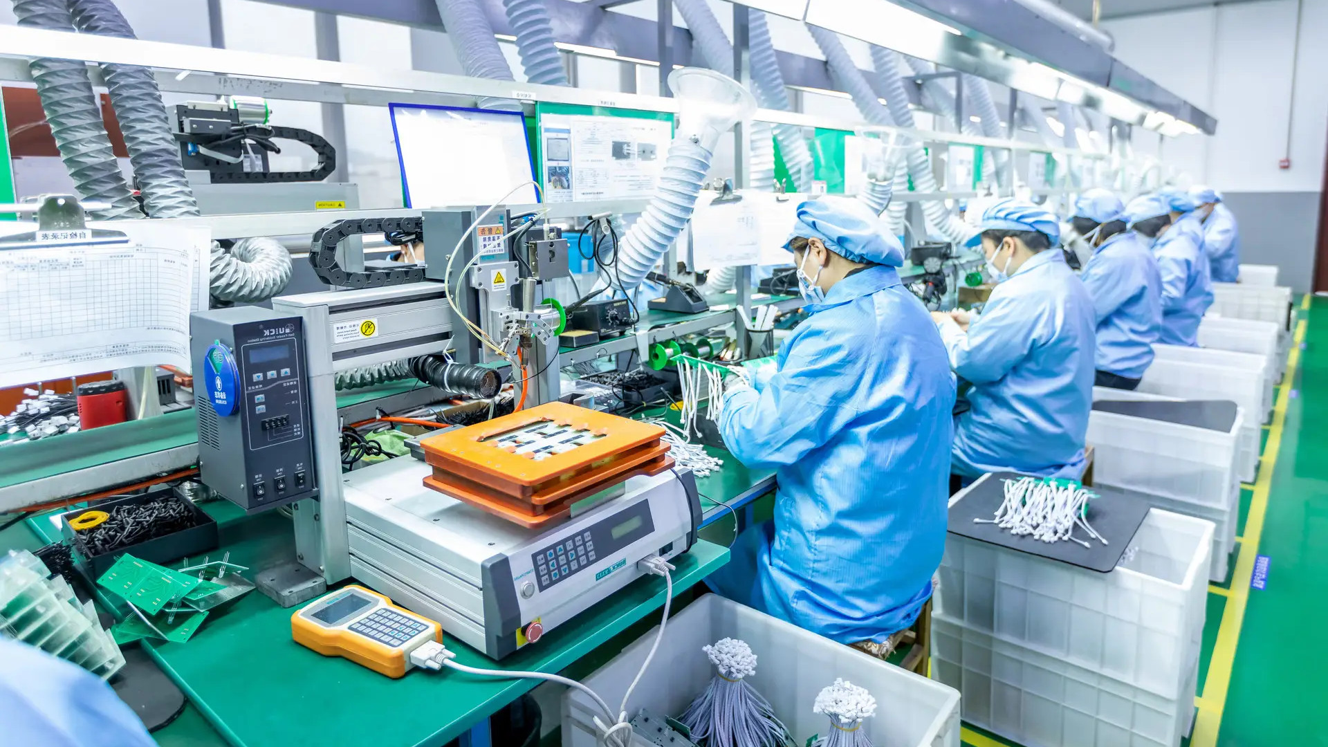 制造业班组长如何带好队伍：班组建设实战指南。