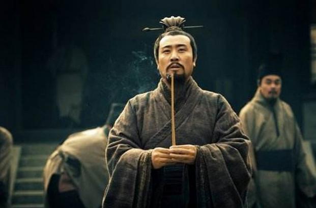 诸葛亮一个人的三国之一辞刘备，不给刘备面子，让刘备颜面无存！