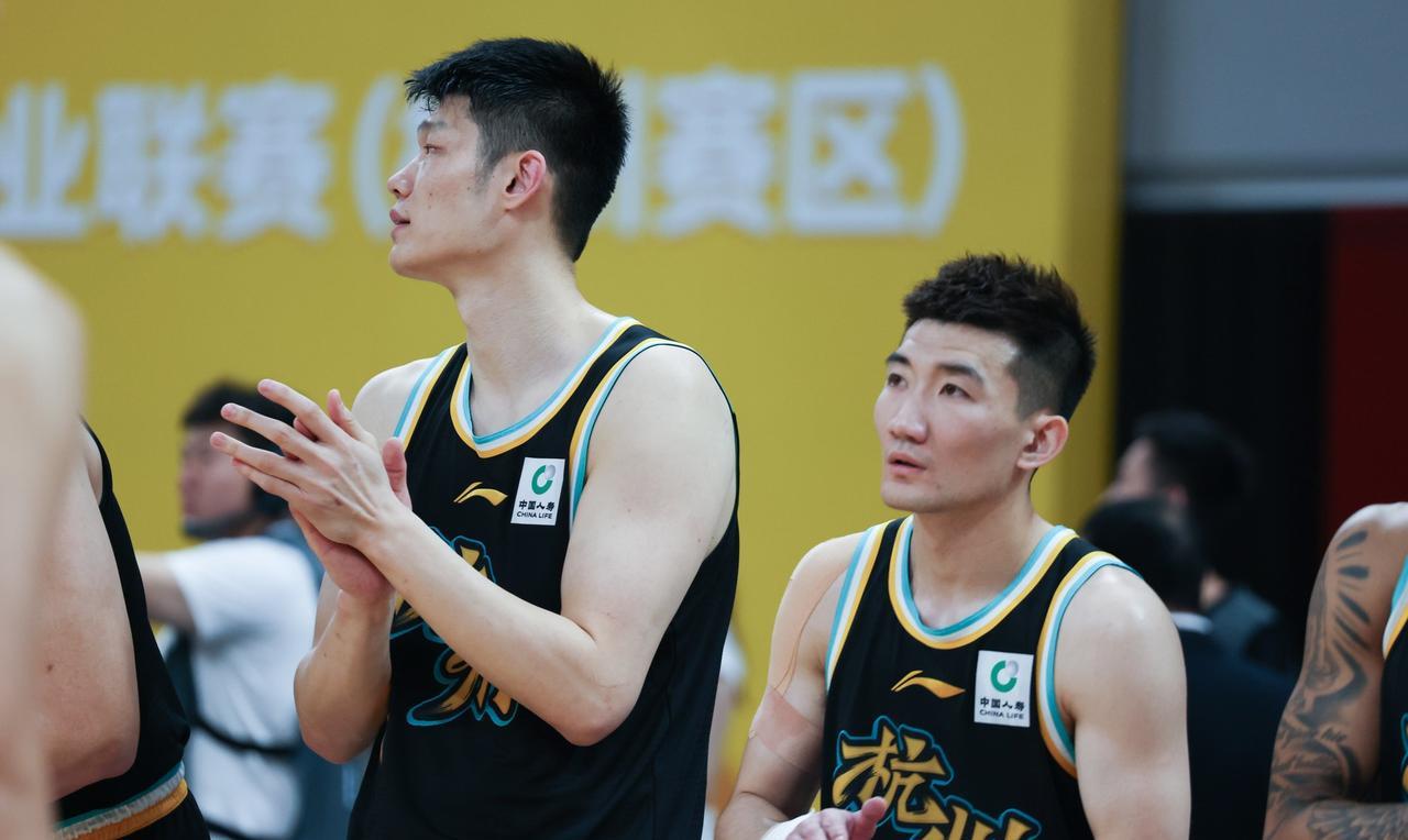 丹东“鸭绿江杯全运会热身赛”，辽宁队所谋甚大，他们排除广东就为了夺冠
辽宁男篮上